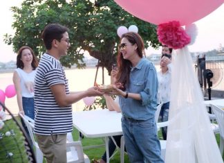 ป๋อ เอ๋ เซอร์ไพร์สวันเกิดซึ้งบ่อน้ำตาแตก