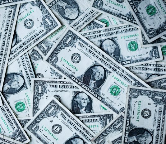 6 วิธีเก็บเงินที่ีช่วยทำให้คุณรวยตั้งแต่อายุยังน้อย!