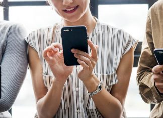 วัยรุ่นจ๊ะลองเช็คดู…เป็นโรคนี้อยู่รึเปล่า! “โรคขาดมือถือไม่ได้” และ “โรคซึมเศร้า”