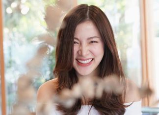 ไม่ต้องสืบว่าใครให้ดอกไม้ “ใบเฟิร์น” ลั่นยังเข็ด!! ไม่กล้ามองถึงรักครั้งหน้า