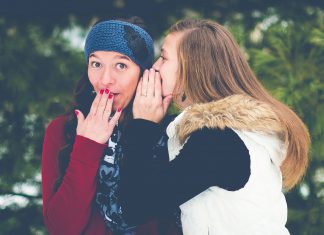 รู้แล้วหยุดซะ! 7 พฤติกรรมที่ควรเลี่ยงโดยด่วน หากไม่อยากหน้าแก่ก่อนวัย !!