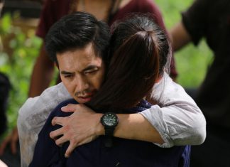 “เวียร์-ศุกลวัฒน์” จุมพิต “โบว์-เมลดา” ทั้งน้ำตาใน “พชรมนตรา” 