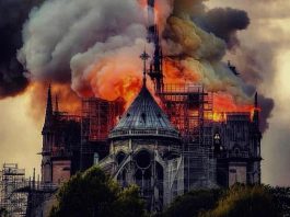 ด่วน! เกิดเหตุไฟไหม้มหาวิหารเก่าแก่ ‘Notre-Dame’ อายุกว่า 850 ปีในกรุงปารีส