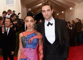 ‘โรเบิร์ต แพททินสัน’ ควงคู่ ‘เอฟเคเอ ทวิกส์’ เดิน’พรมแดงในงาน Met Gala 2019