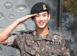 ‘Kim Soo Hyun’ พระเอกชื่อดังจากซีรีส์เรื่อง ‘My Love from the Star’ ปลดประจำการทหารเรียบร้อยแล้ว