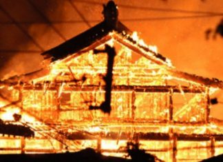 คนญี่ปุ่นเศร้า! ไฟไหม้ ‘ปราสาท Shuri’ อายุเก่าแก่กว่า 500 ปีที่โอกินาว่า