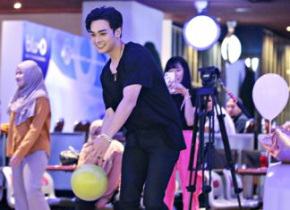 “โอบ นิธิ” นำทีมนักแสดงพร้อมแฟนซีรีส์ “มหัศจรรย์รักข้ามกระดาษ” แข่งโยนโบว์ลิ่งกันสุดฟิน!!!