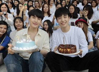 “อิน – เน๋ง” ชวนแฟนคลับทำบุญวันเกิดล่วงหน้า สุดปลื้มเอฟซียกเค้กเซอร์ไพรส์