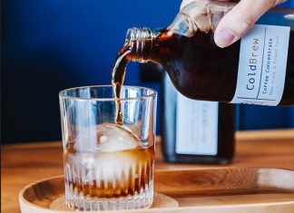 Gimme Gimme Café and Gallery คาเฟ่น้องใหม่ บรรยากาศแสนอบอุ่น