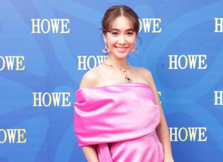 สวยสง่า! ‘มิน-พีชญา’ คว้ารางวัล ‘HOWE DIVA AWARD’ เผยบทบาทท้าทายที่อยากเล่นที่สุด