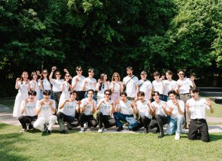 เขย่าวงการบันเทิง ที่สุดการรวมตัวนักแสดง “เวียร์ – ป๊อก – ซี – นุนิว” ร่วมบวงสรวงซีรีส์ซอมบี้ไทยเรื่องแรก “ZOMVIVOR (มหาลัยคลั่ง)” ลุ้นระทึกนาทีหนีตายที่เดิมพันด้วยชีวิต