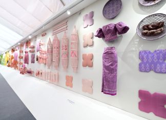 ย้อนรอยเส้นทางสายไหมบุรีรัมย์ สู่หัตถศิลป์พื้นถิ่น “Colors of Buriram” โชว์นิทรรศการผ้าไทยเทียบชั้นมหาอำนาจวงการแฟชั่นโลก