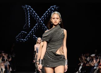 จังหวะ เท็กซ์เจอร์ และแอทติจูด 15 ลุคจาก MERGE ที่ยืนยันว่าแฟชั่นไทยไม่ได้มาเล่น ๆ