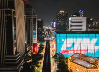 แรงสะเทือนกลางเมือง! อองตวน ปินโต จับมือ ห้างเซ็นทรัลชิดลม ในเครือเซ็นทรัล รีเทล และ Thonburi Phanich สร้างโมเมนต์ประวัติศาสตร์ในงาน FINAL PIT ON STAGE AT CENTRAL CHIDLOM PRESENTED BY THONBURI PHANICH