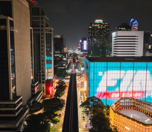 แรงสะเทือนกลางเมือง! อองตวน ปินโต จับมือ ห้างเซ็นทรัลชิดลม ในเครือเซ็นทรัล รีเทล และ Thonburi Phanich สร้างโมเมนต์ประวัติศาสตร์ในงาน FINAL PIT ON STAGE AT CENTRAL CHIDLOM PRESENTED BY THONBURI PHANICH