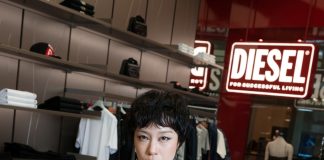 DIESEL เปิดตัวแฟล็กชิปสโตร์ใหม่ล่าสุด! บนชั้น 2 ศูนย์การค้าเซ็นทรัล เอ็มบาสซี พร้อมเผยโฉมคอลเลกชั่นสปริง/ซัมเมอร์ 2026